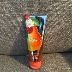 Bath & Body Works Pearberry Ultra Shea Body Cream - Red and Green